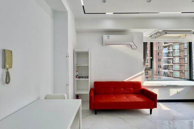 Bright 1br with elevator near Wuding Rd M14