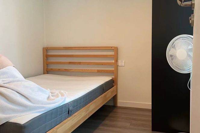 Oriental Manhattan — Premium 2BR High-Rise — 16,500 RMB