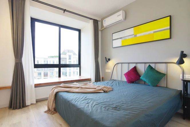4 Brs, 2 Baths, Open Balcony/Wall heating/Oven, 160 sqm @ Lantian metro L9&14