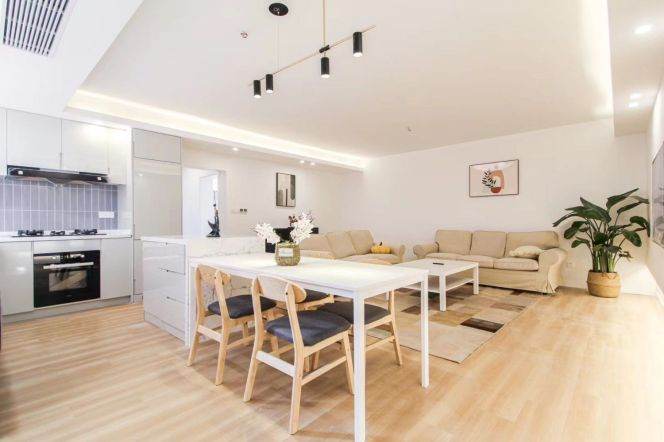 High floor 3-Bedroom Open Kitchen Central AC & Floor heating Near Metro