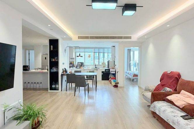 Valuable Yunhe Garden 2BR with View/Floorheating/Oven/Dishwasher 16K 