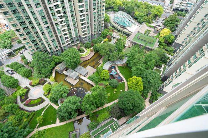 modern 2brs wall heating and balcony in most popular compound Jing an temple 