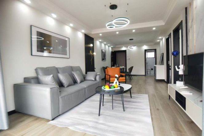 hongqiao rd 2BR/big living room/100sqm@L3/4/9