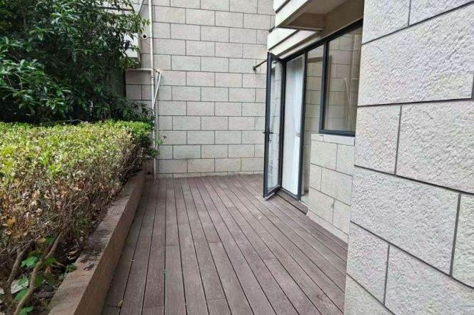 South-Facing 1BR | Private Yard & Full High-End Amenities