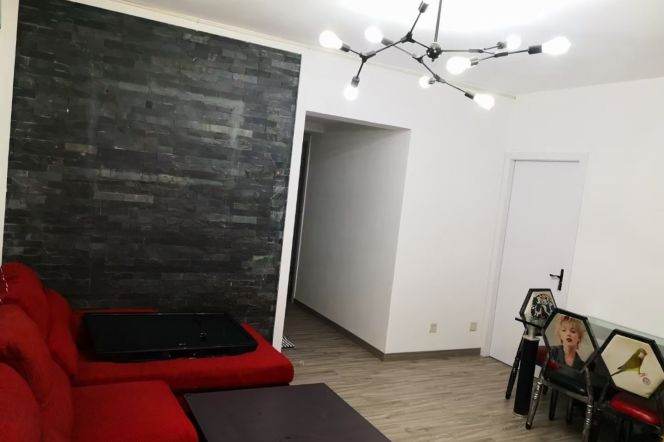 Cozy room Zhongshan park / Jiangsu Lu ECNU 