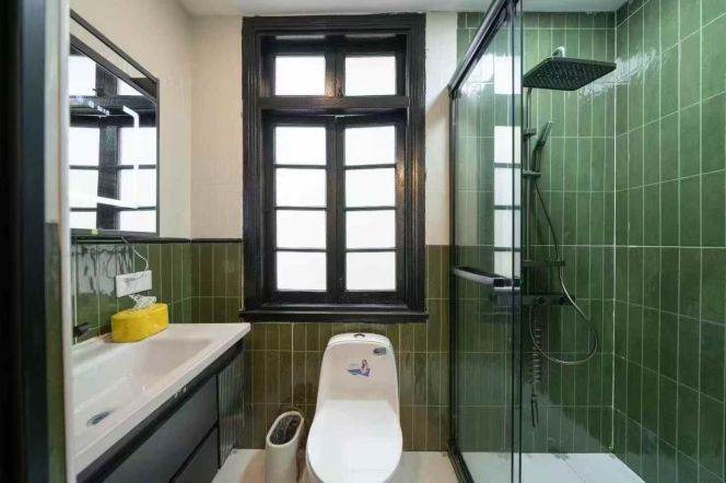 modern - quiet room in lane house - large bathroom @ Nanchang Road -IAPM 