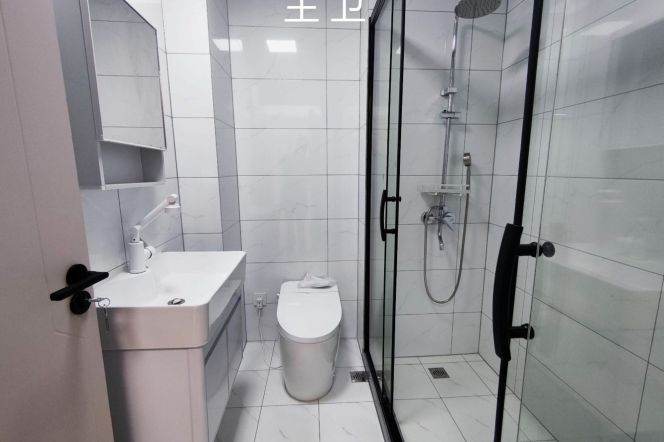 Bright 2BR 2BA w/Floor heating in Lianyang Community/Century Park