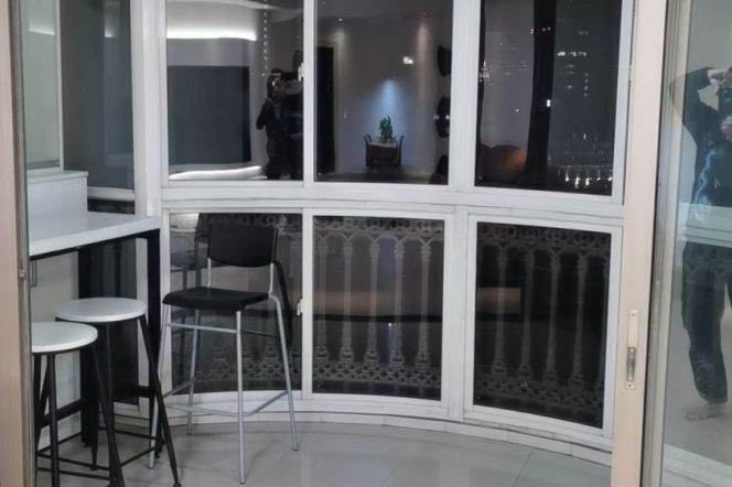 3 Brs, 2 Baths with Balcony/Floor heating/Oven/Dish washer, 150 sqm @ Xinzha metro L1