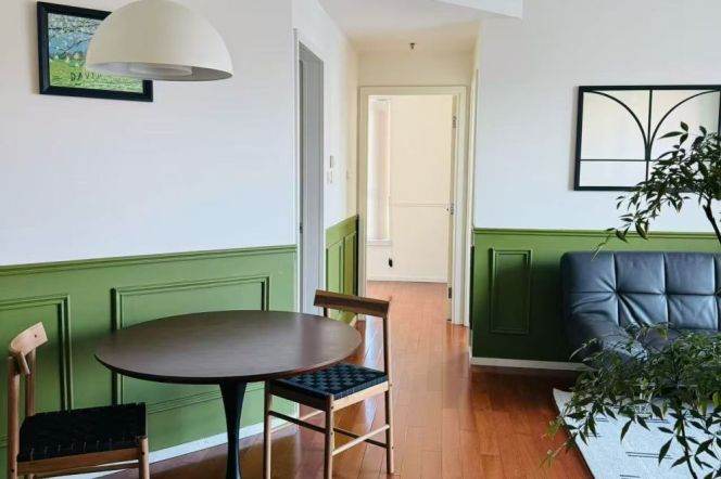 Jiaotong University elevator 2BR apartment