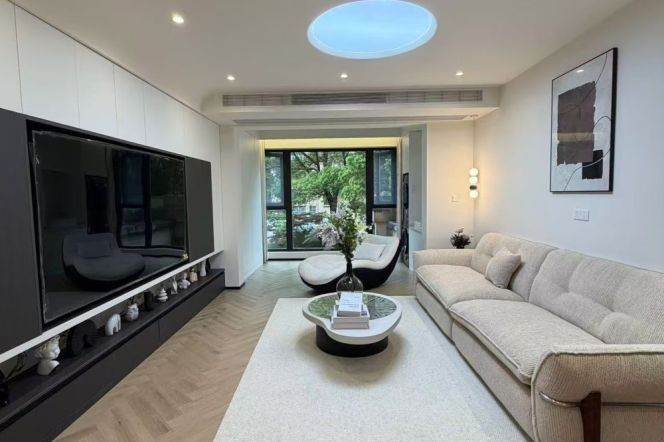 Ziteng Rd/Longbaixincun/2br2bt/central AC/floor heat/oven/dishwasher