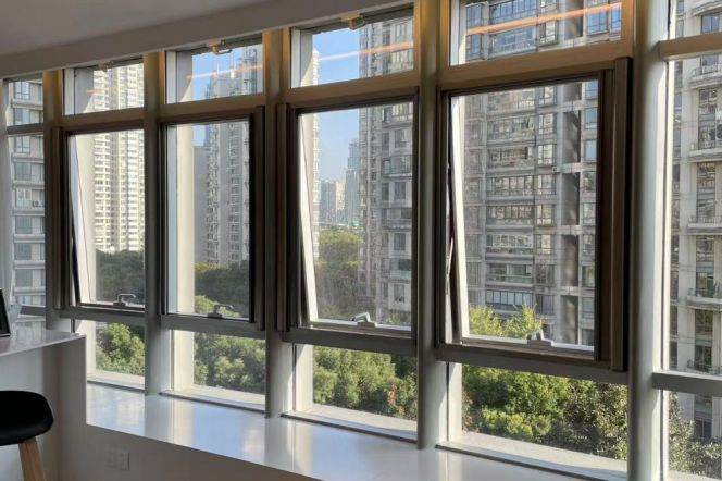 Really Bright&Spacious&Modern 1Bdr 1Bath Apt+W Nan Jing Rd+Great Building+Taikoo Hui