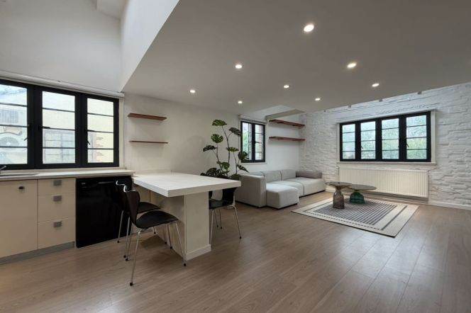  Homey 2+1br old house nr South Shaanxi Rd &Terrace L1/10/12