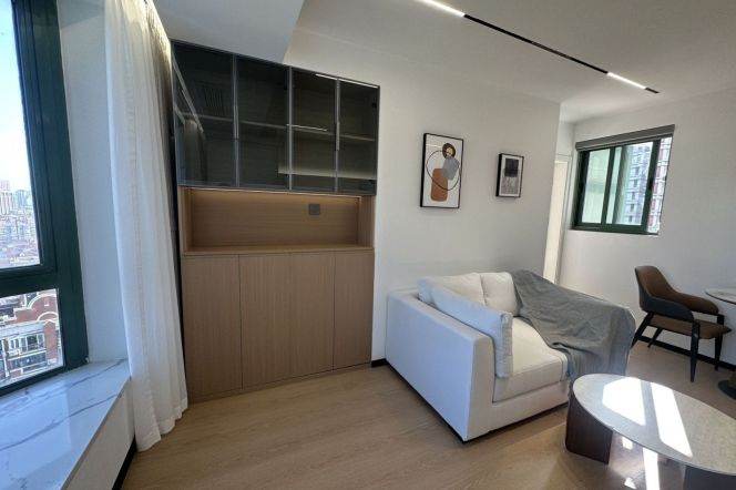 Spring Garden — Modern Executive 1BR with Premium Upgrades — 11,500 RMB