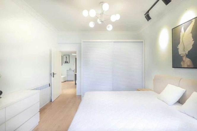 Jing'an temple, 2Br Elevator, L2/7/14