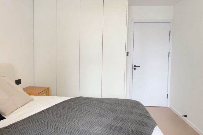 Zhongshan Park Station Elevator 1Br Line2/3/4