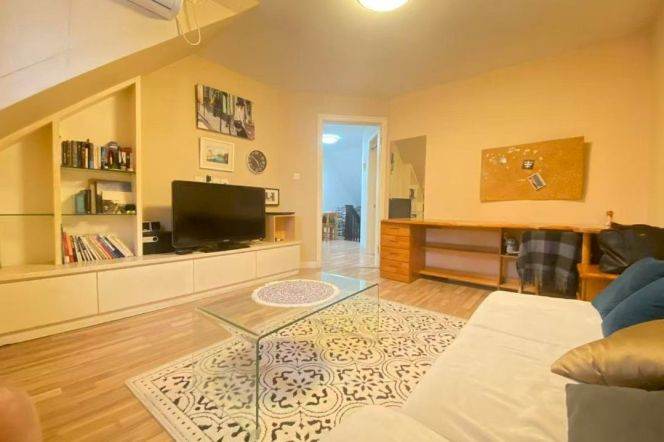 Jing an temple, 1+1Br, Yuyuan rd., L2/7/14