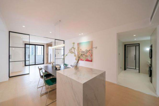 3 Brs, 2 Baths,Open Balcony,Floor heating/Dish washer, 150 sqm @ Jiaotong uni L10&11