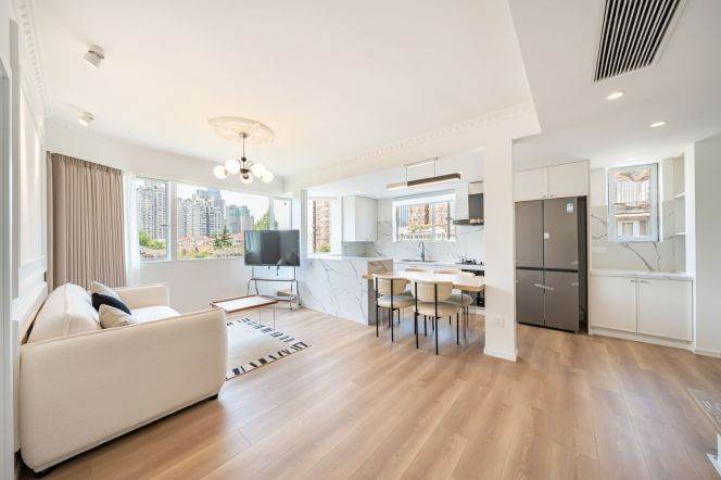 3 Brs, 2 Baths, Floor heating/Central ac/Oven/Dish washer, 150 sqm @ Jiangsu metro L2&11