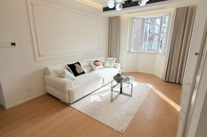 Well-lit, 2Br 100Sqm Elevator, Zhongshan park, L2/3/4