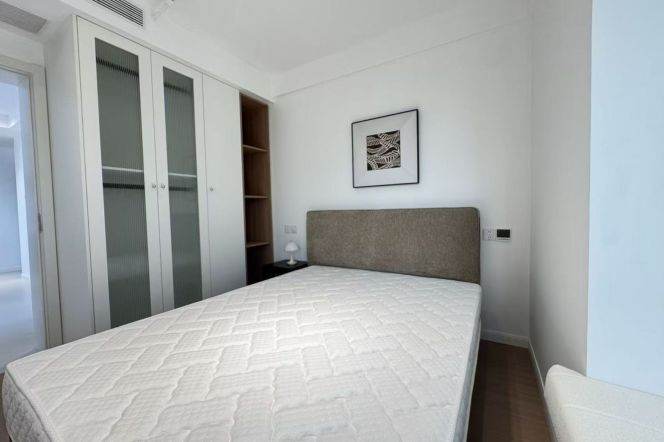 Nr Lujiazui, Good view, 1Br Elevator, Pudong avenue, L4/14