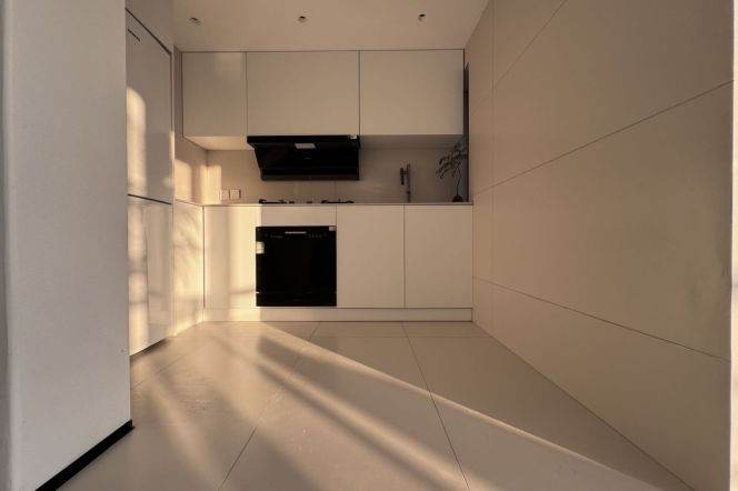 High floor view, Natural light, 2Br 2Ba 130Sqm, Wuning rd., L13/14