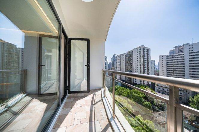 Xujiahui/3br2bt/central AC/floor heat/oven/outdoor balcony/tennis court