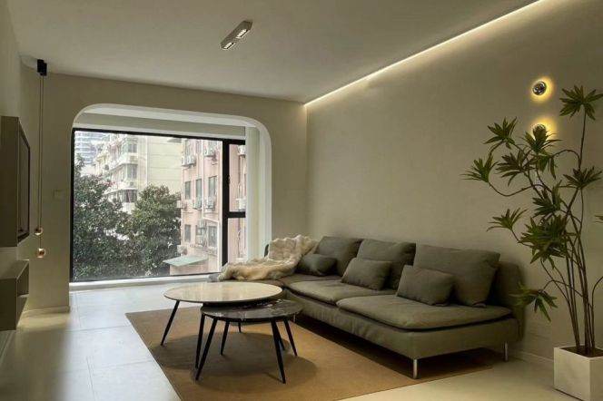 Fabulous&Spacious&Bright 2Bdrs 1Bath/L14 Wu Ding Rd/Good View+Large Covered Balcony