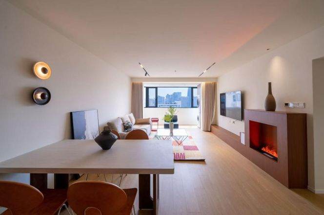 Brand new/spacious 1BR 2LR/High floor/122 sqm/bright room,Jiangsu rd@L11/2