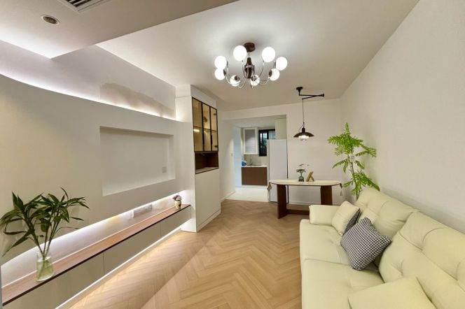 Guilin rd station one bedroom