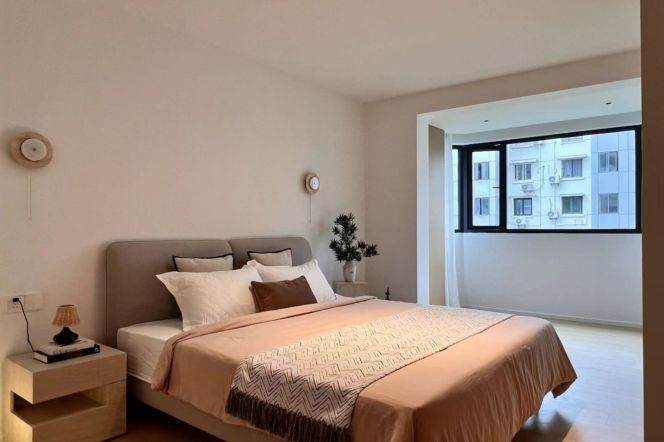 jiangsu rd station one bedroom