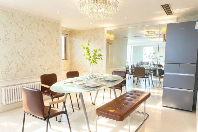 London Plaza high-rise bright and sunshine nice view big living room 3br plus outside balcony