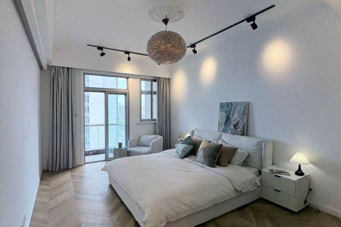 4BR 2BA Residence in Prime Anfu Road Community | 239sqm High-Floor 