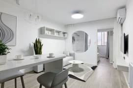 Jing'an temple/charming 1br 2lr/bright room/Nice deco&location,@L7/14/2