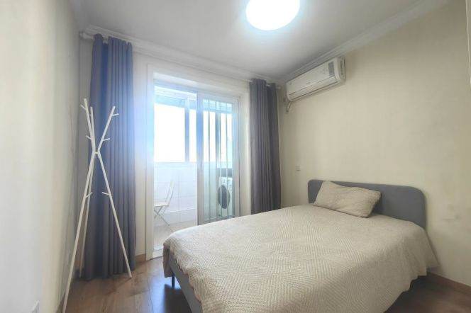 Sihe Garden — Cozy & Bright 2BR in Central Location — 13,500 RMB