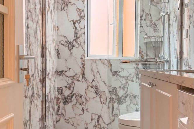 1+1 Rooms with Open Balcony, 110 sqm @ West Nanjing metro L2