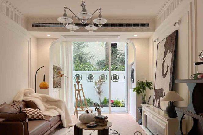 Huaihai rd 2br100sqm with garden