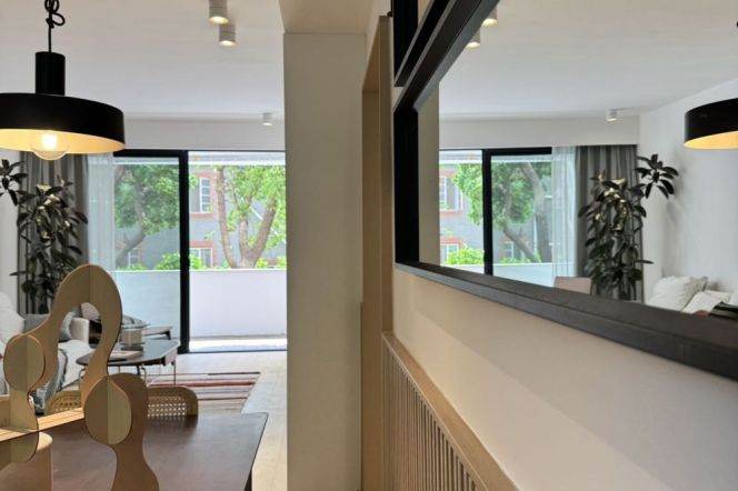 Fabulous 3BR Apt | West Nanjing rd Mt L2/12/13 | Balcony+ Elevator +Heating 