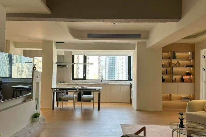 2+1 Rooms with Brand-new Dec/Floor heating/Dish washer, 150 sqm @ Changping metro L7