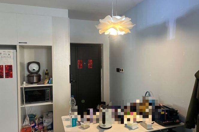 Jiangsu rd/elevator 2br 2lr/central AC/floor heating/bright room@L11/2