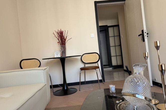 Elevator 1br-Shanghai Normal University - 2 minutes to Line 1/12 - Caobao Road