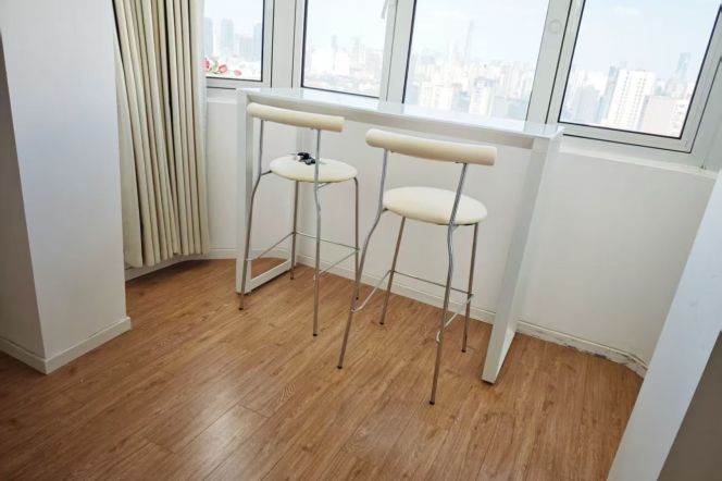 Fantastic view / lovely 1 BR with elevator  near Hengshan rd line 1 