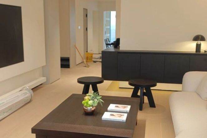 Brand new decoration 3brs with river view and balcony beside Huang pu river