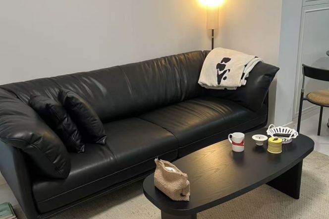 Jiangsu rd elevator 3BR apartment