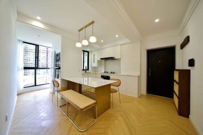 Greenland Century City — Luxury 3BR with Panoramic Floor Heating — 18,800 RMB