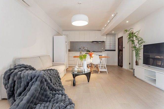 2BR 2BTH w/ Floor heating nr NanJing West rd