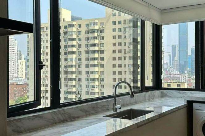 2+1 Rooms with Brand-new Dec/Floor heating/Dish washer, 150 sqm @ Changping metro L7