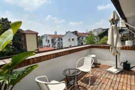 Nice balcony 1Br/1Lr/1Bt apt nr South shanxi rd,M1/10/12