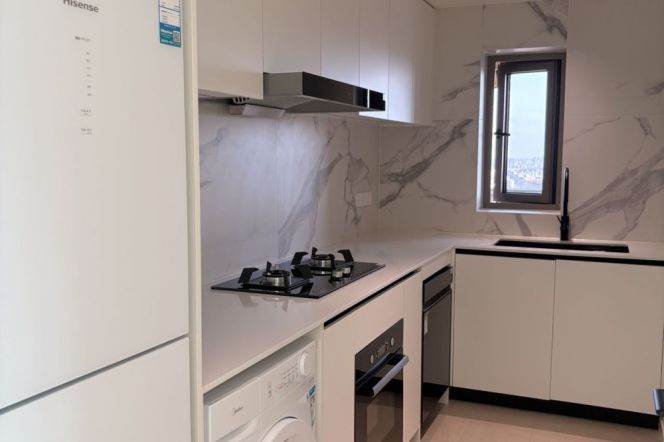 Modern 2brs with floor heating and river view in Pudong area