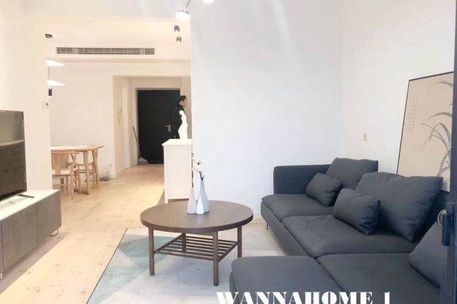 Open Balcony+Modern&Spacious&Bright 2Bdrs 2Baths Apt+Top Compound+Jing'an Temple+Nice View