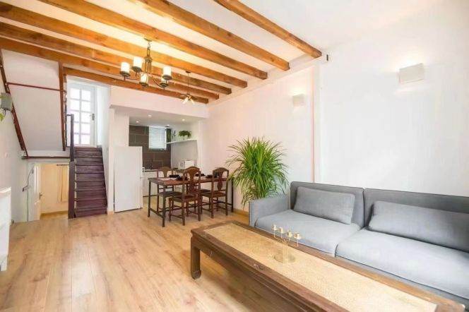 South Shanxi Rd Station Loft 2Br/2Bath with Terrace Line1/10/12